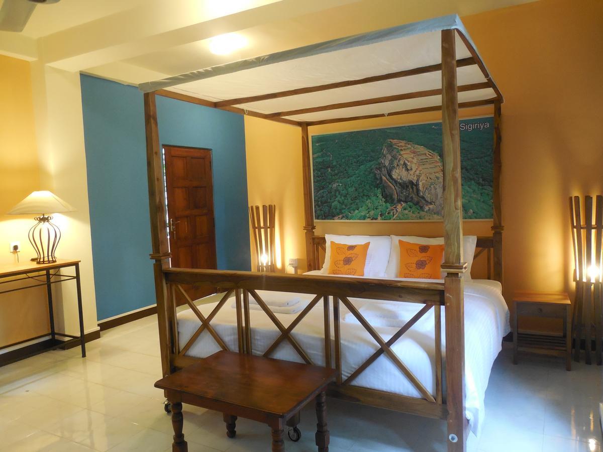 Le Leopard D 'Argent Otel Kandy Dış mekan fotoğraf